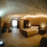 Grotta Imperiale Bed and Breakfast Palagianello