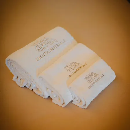فندق مبيت وإفطار Grotta Imperiale *